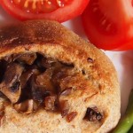 pełnoziarniste bułki z pieczarkami