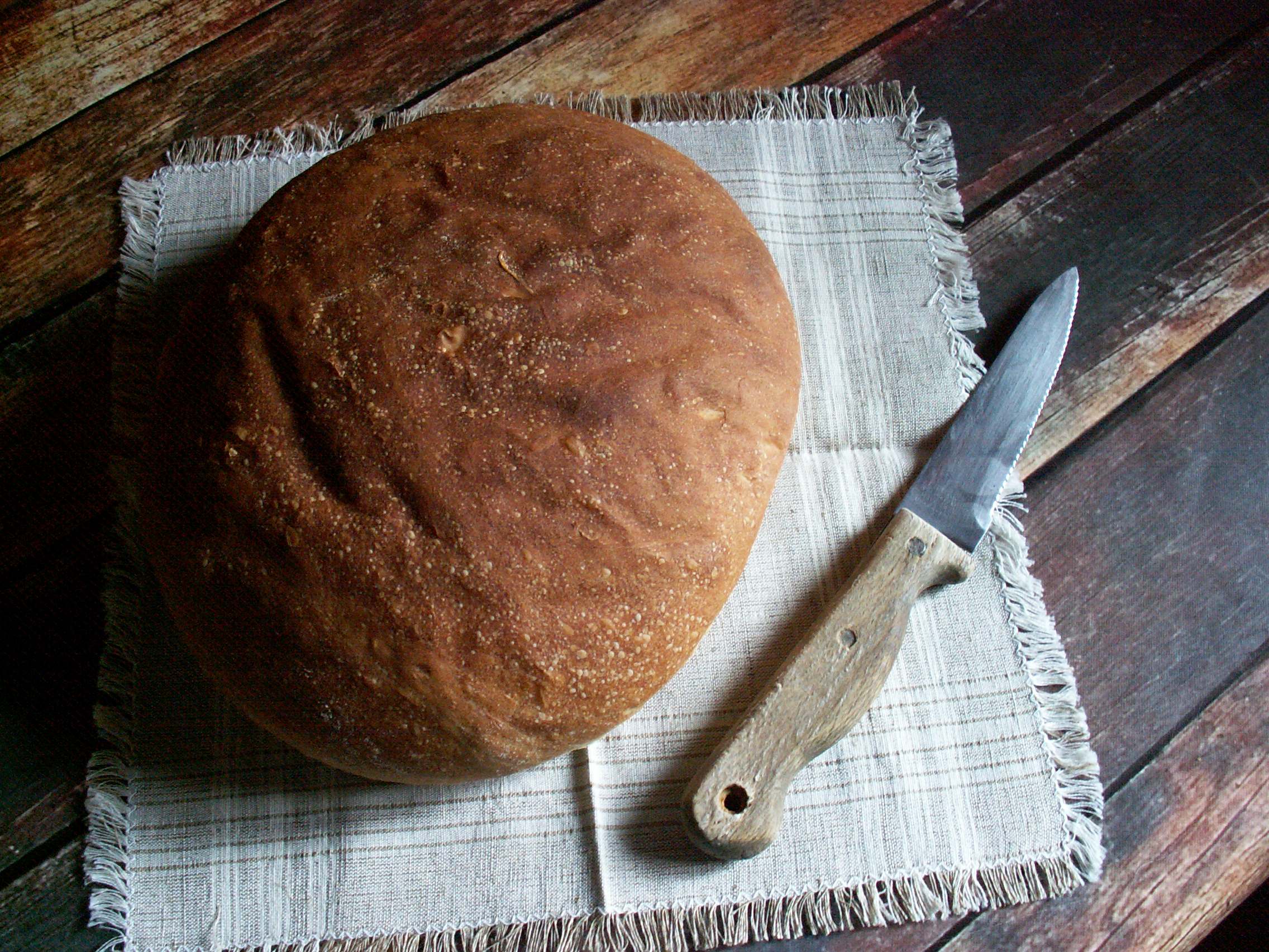 Chleb biały upieczony w ramach sierpniowej piekarni