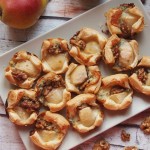 gorgonzola, gruszka i orzechy włoskie