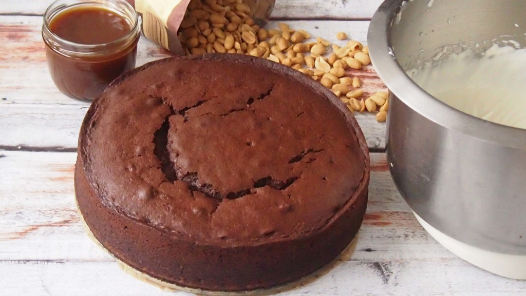 tort czekoladowy ze słonym karmelem
