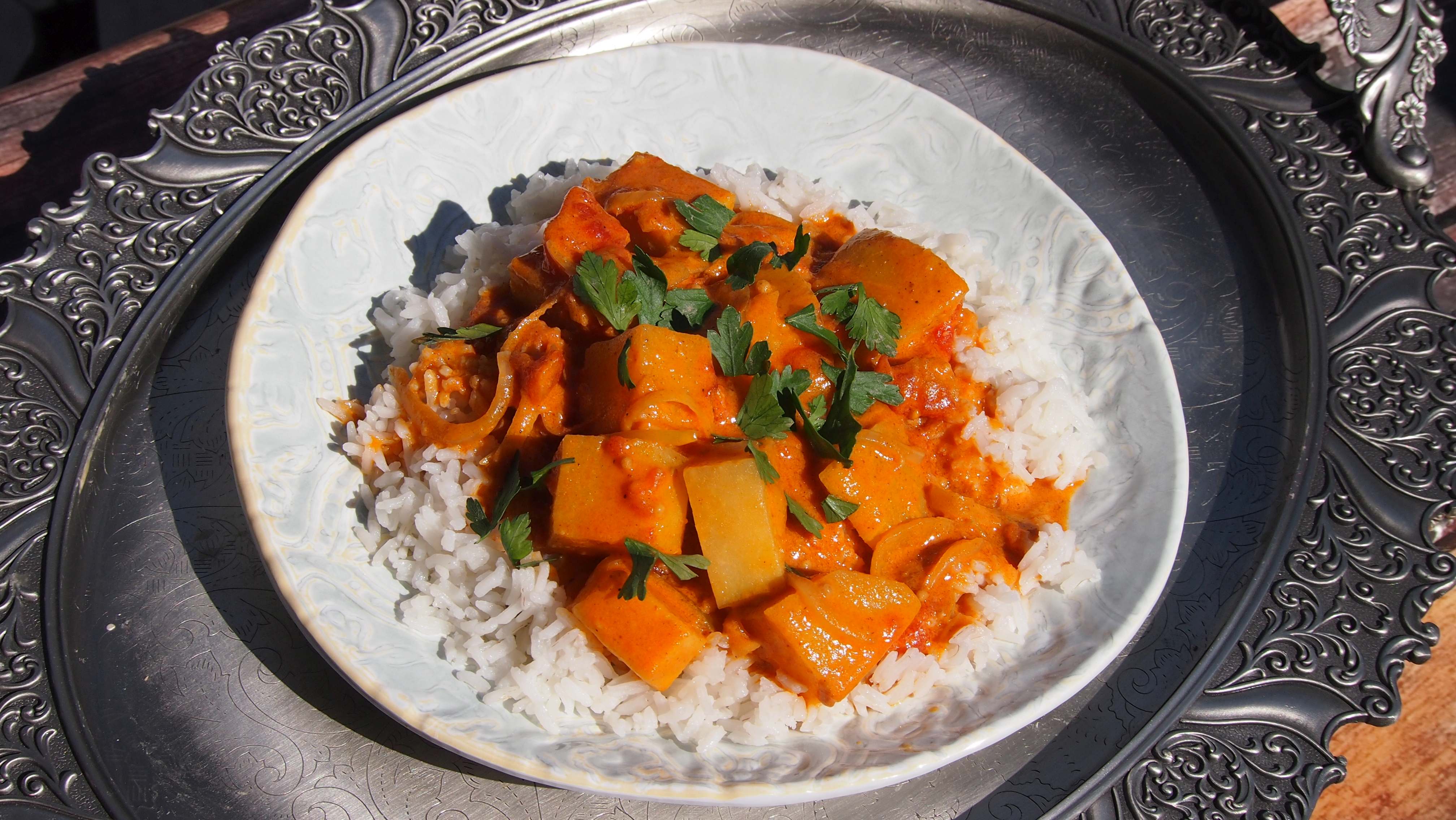 wegańskie curry z kalarepki