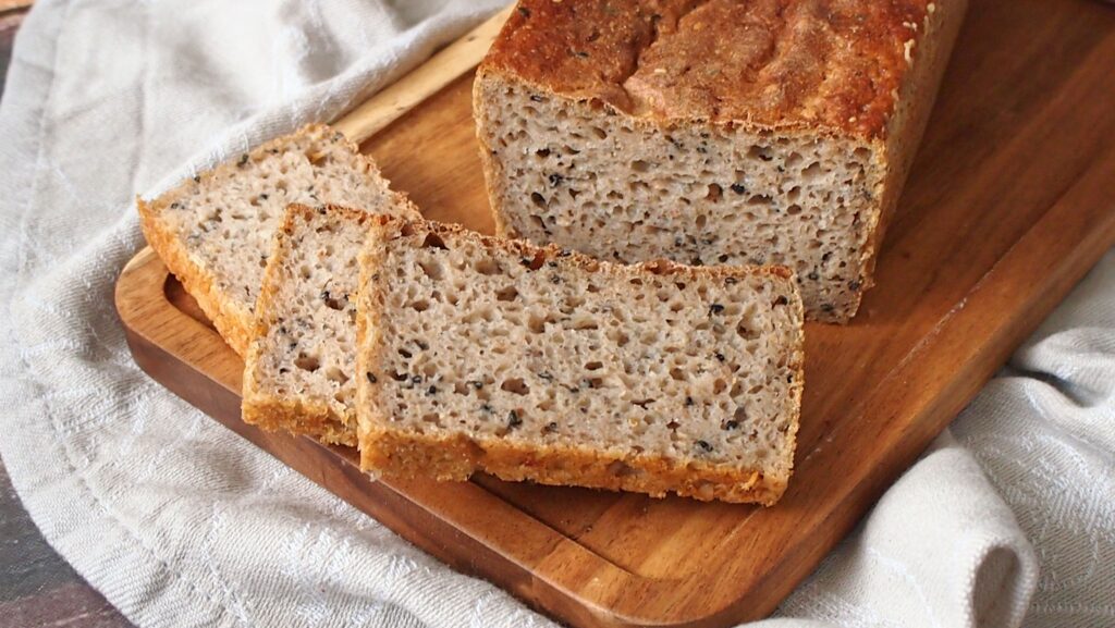 Chleb sezamowy na zakwasie