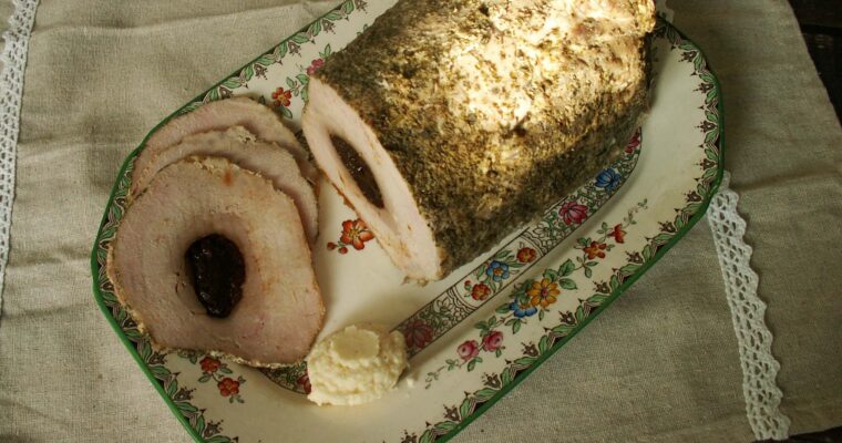 Pieczony schab ze śliwkami