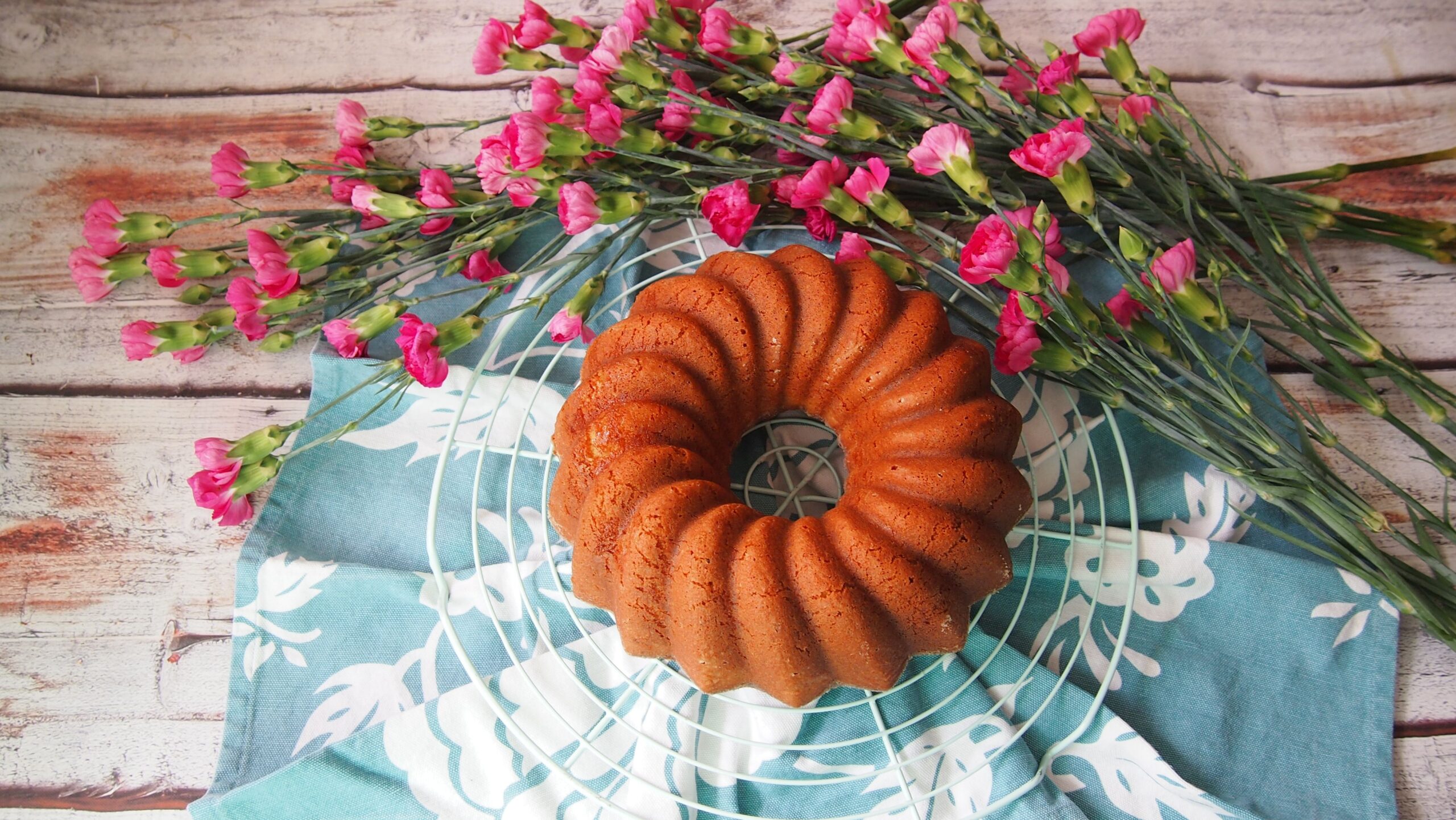 Babka z mlekiem skondensowanym