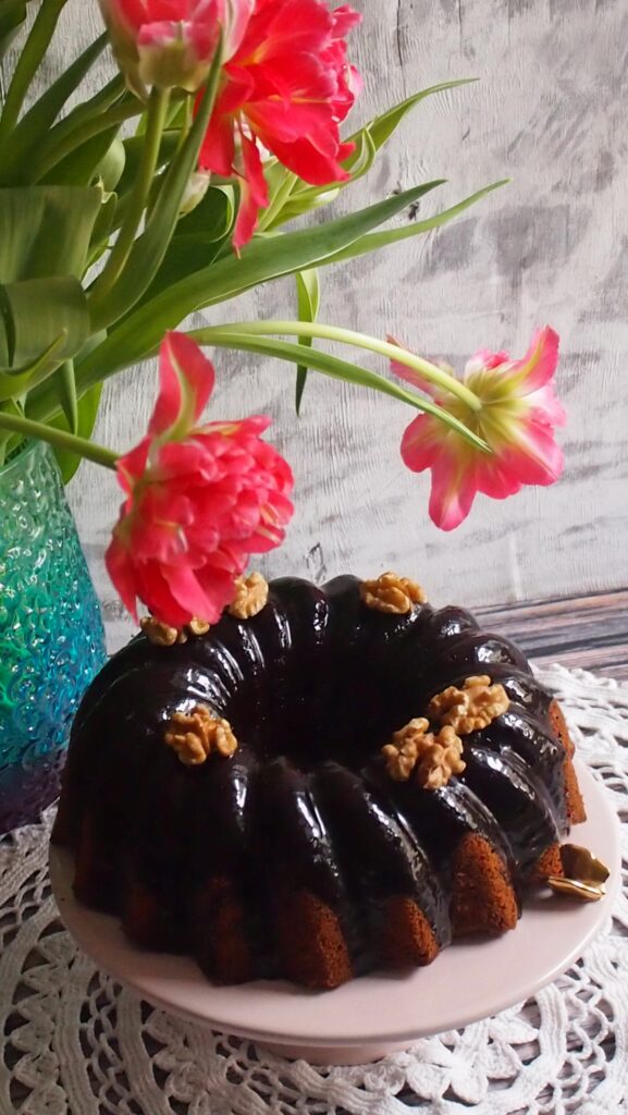 babka z orzechami